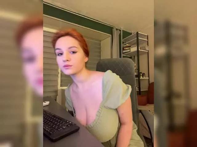 Aariella from BongaCams