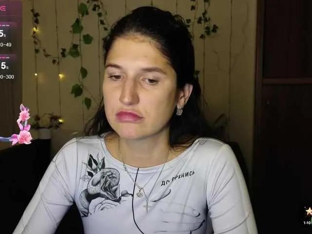 AliannaSoloKisses from BongaCams