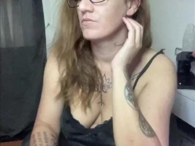 AmallyaHot from BongaCams