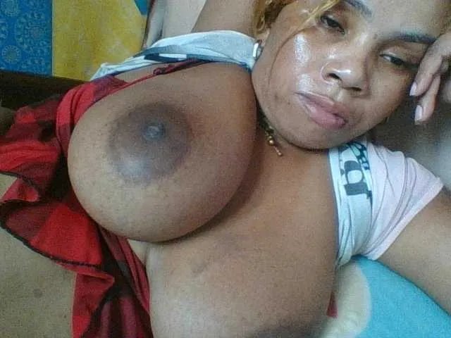 Amanah from BongaCams