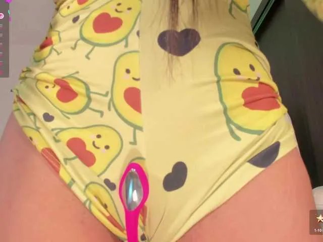 AmberLewis from BongaCams