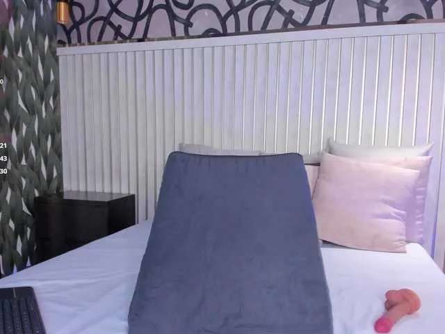 AriiNovoa from BongaCams