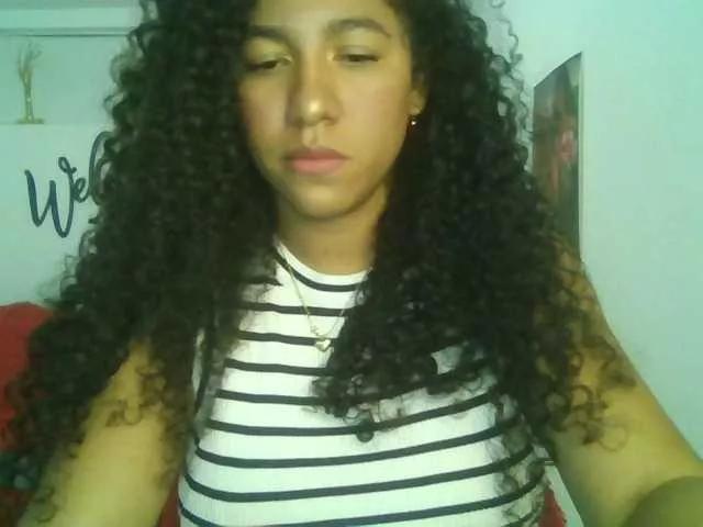 Bellacrespa from BongaCams