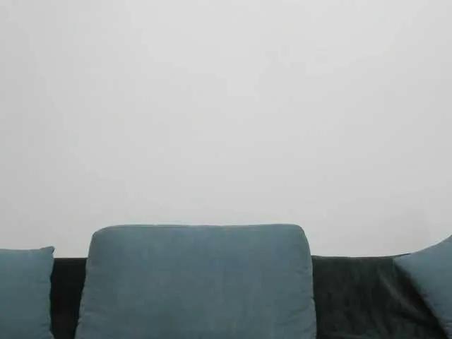 bubble-gum122 on BongaCams 