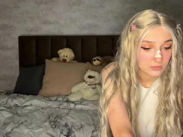 ButttFly from BongaCams