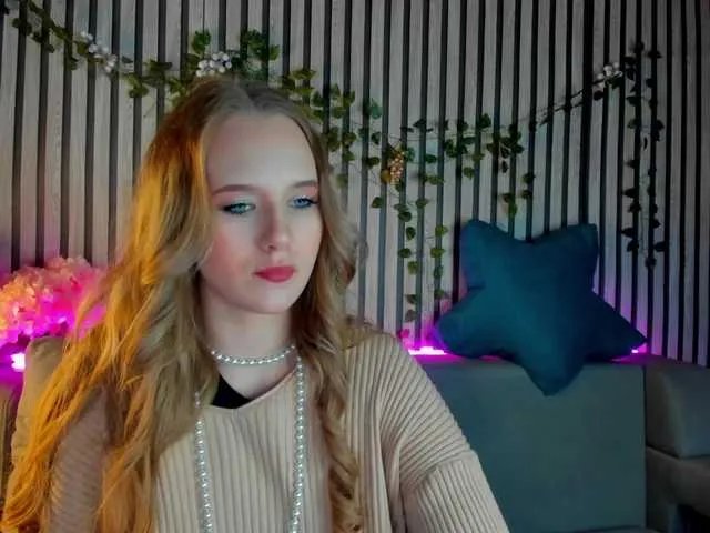 Casey-Sweeet from BongaCams