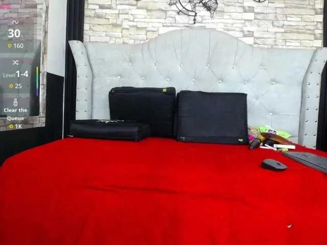 catalella-latina on BongaCams 