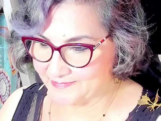 Cataleya-mom from BongaCams