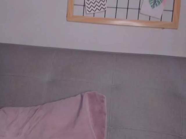 cutte-hanna18 from BongaCams