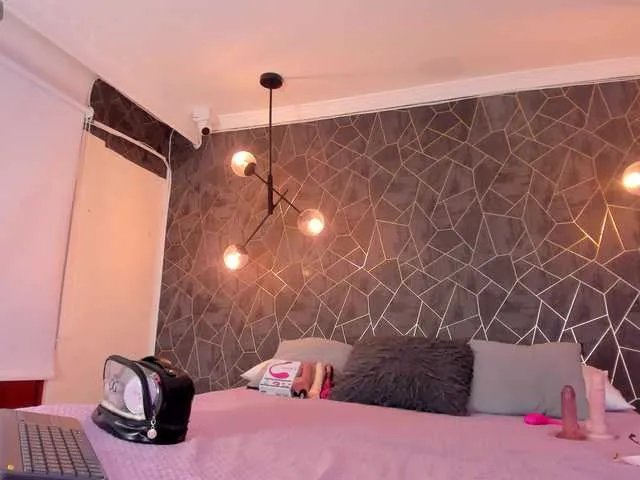 danaylia from BongaCams