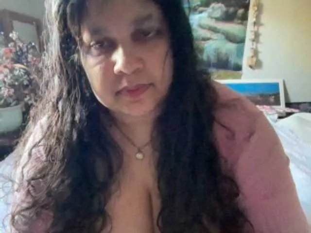 DUMBHOEMELANIE from BongaCams