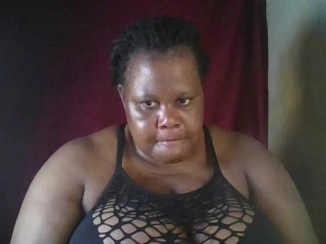 Ebonymagixs from BongaCams