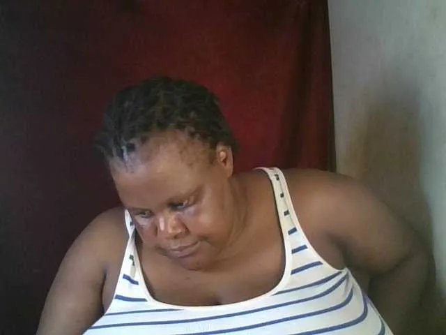 Ebonymagixs from BongaCams