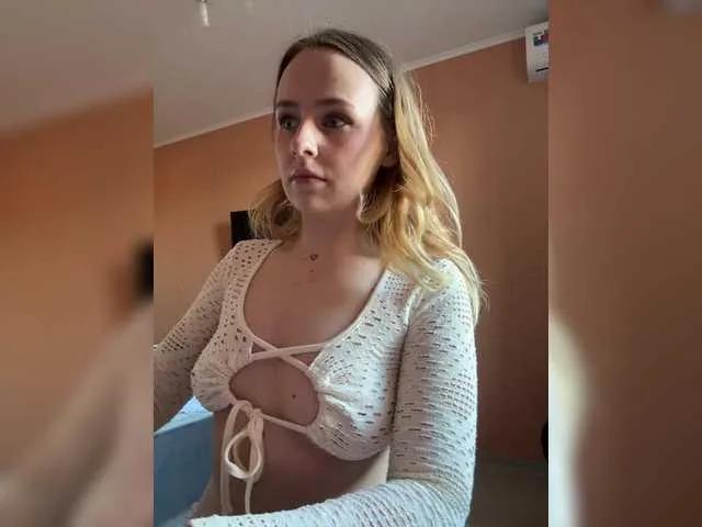 Elegantbabe from BongaCams