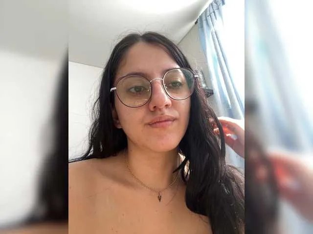 EvanShell1 from BongaCams