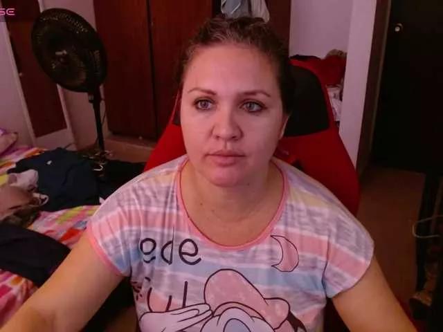 helenca1980 from BongaCams