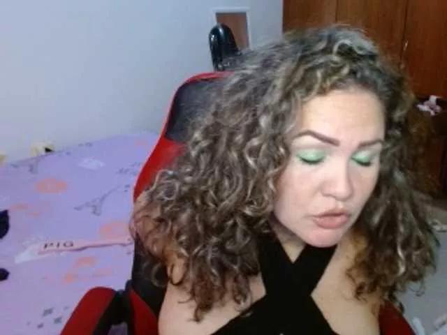 helenca1980 from BongaCams