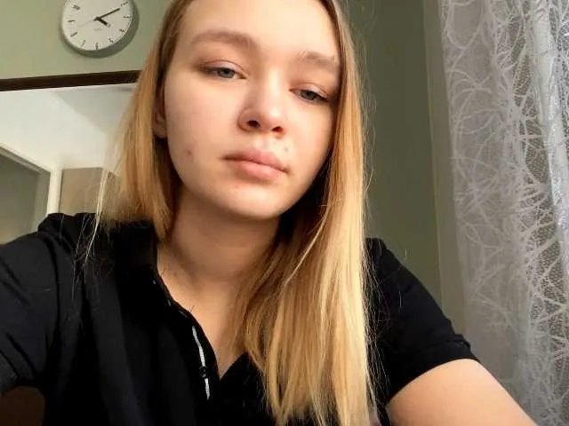 HerminiaLanting from BongaCams