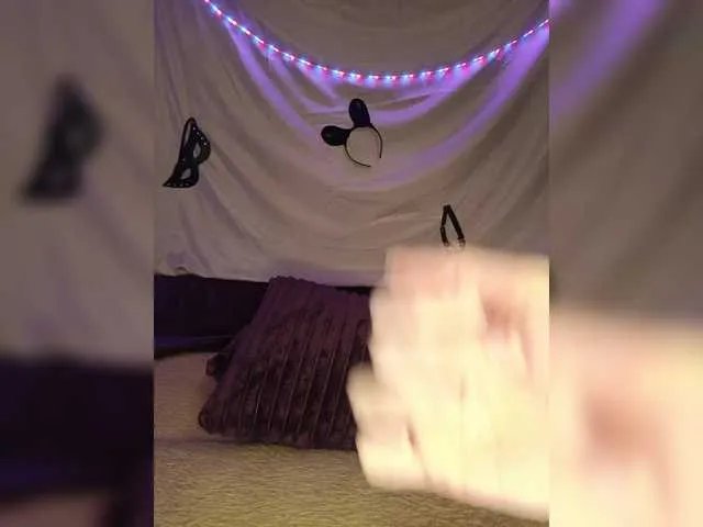 KarinaTrasch from BongaCams