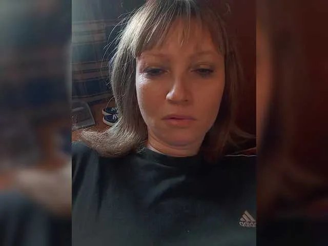 Lena-33 from BongaCams