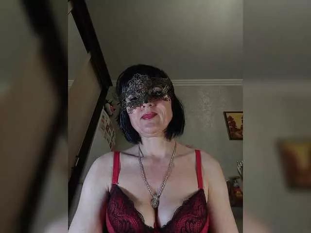 Lilya18 from BongaCams