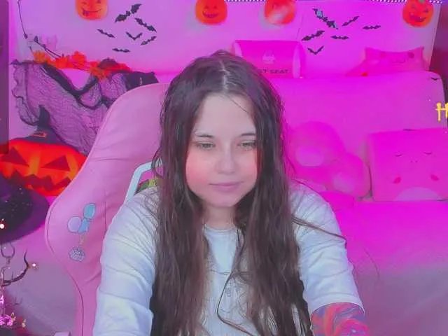 LittleKitsune on BongaCams 