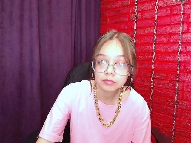 LollyPolly from BongaCams