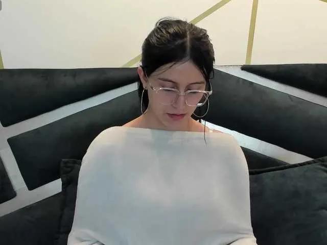 Maddy-jacksonw from BongaCams