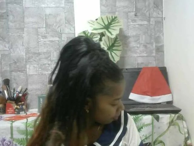 Maha19x from BongaCams