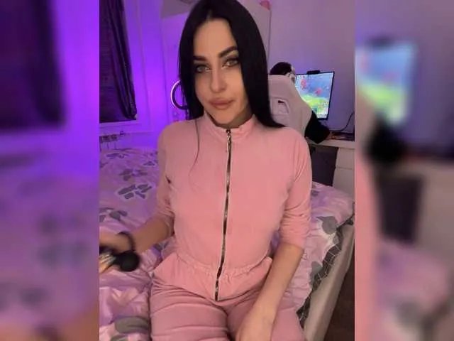 Manynia666 from BongaCams