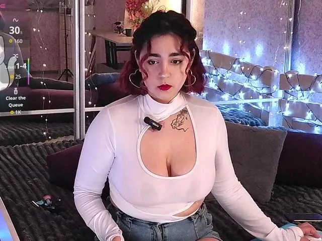 Mary-Mee from BongaCams