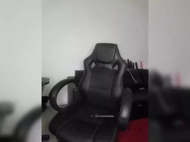 Nin-asexe from BongaCams