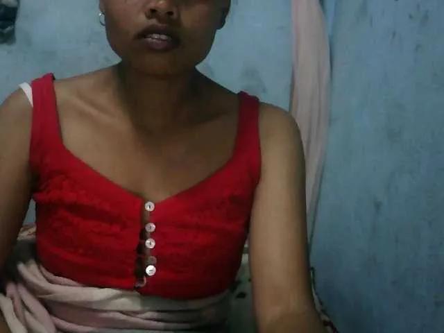 Pussy01lips from BongaCams