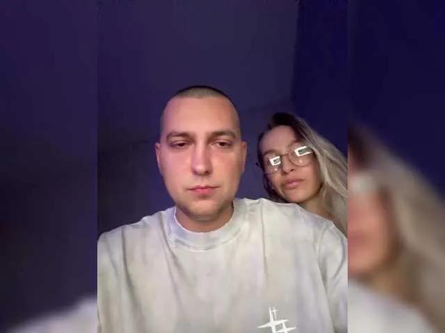 QueenKing from BongaCams