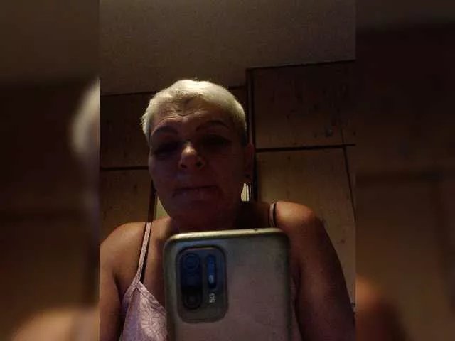 RebeccaRay from BongaCams