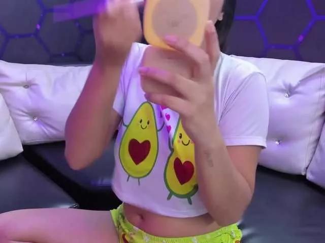 room-kitty from BongaCams