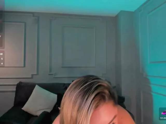 SamanthaConnor from BongaCams