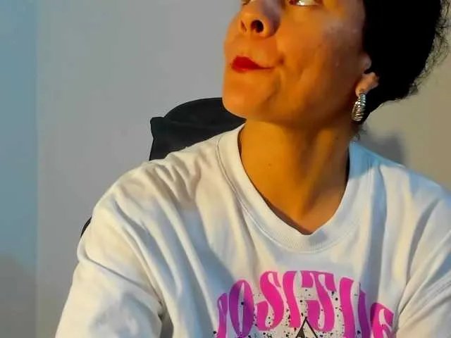 Samhotie from BongaCams