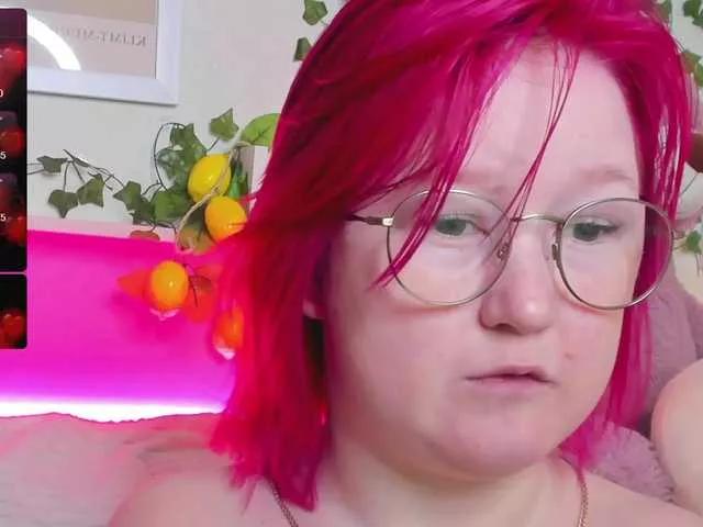 Sara-Moor from BongaCams