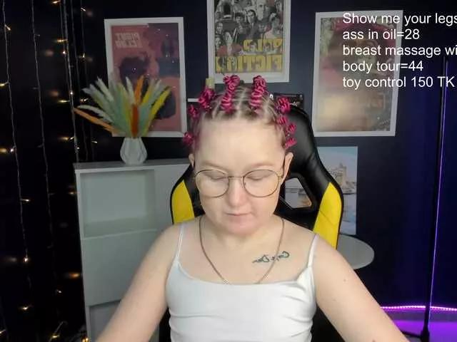 Sara-Moor from BongaCams
