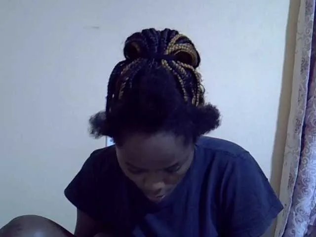 Sweet-diva from BongaCams