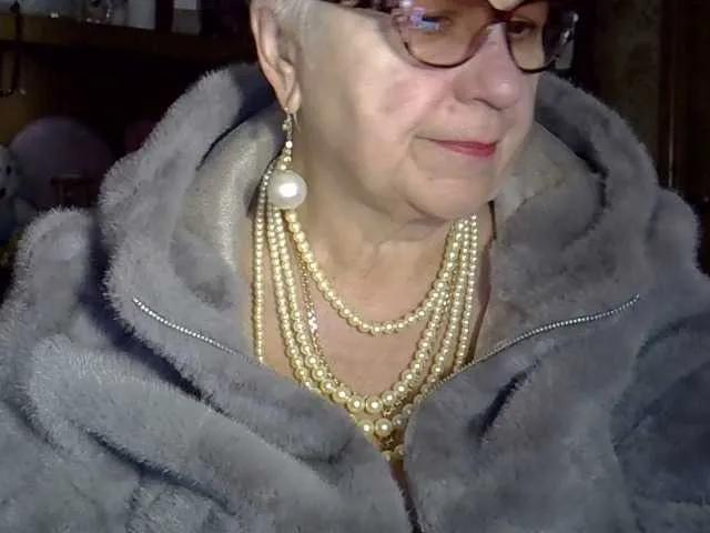 SweetCherry00 from BongaCams