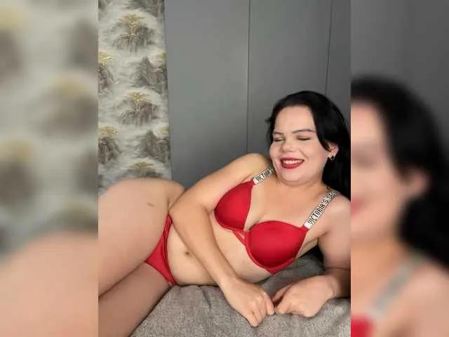 SweetHoles69 from BongaCams