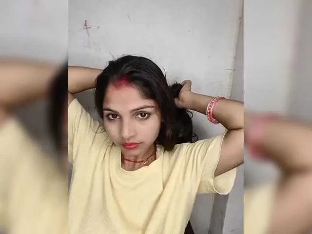 Tunnidelhi from BongaCams