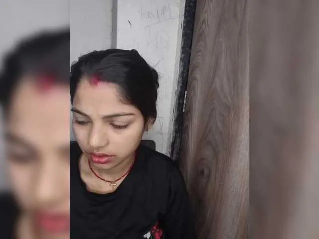 Tunnidelhi from BongaCams