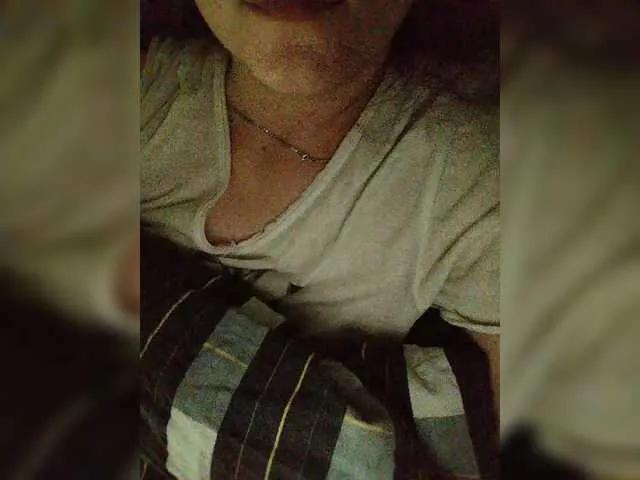 Vikki-vik from BongaCams