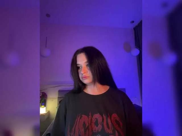 WhoreMira from BongaCams