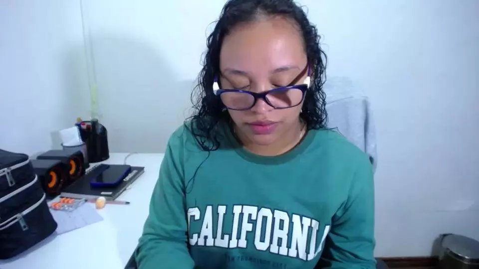 angela_angels_ from Cam4