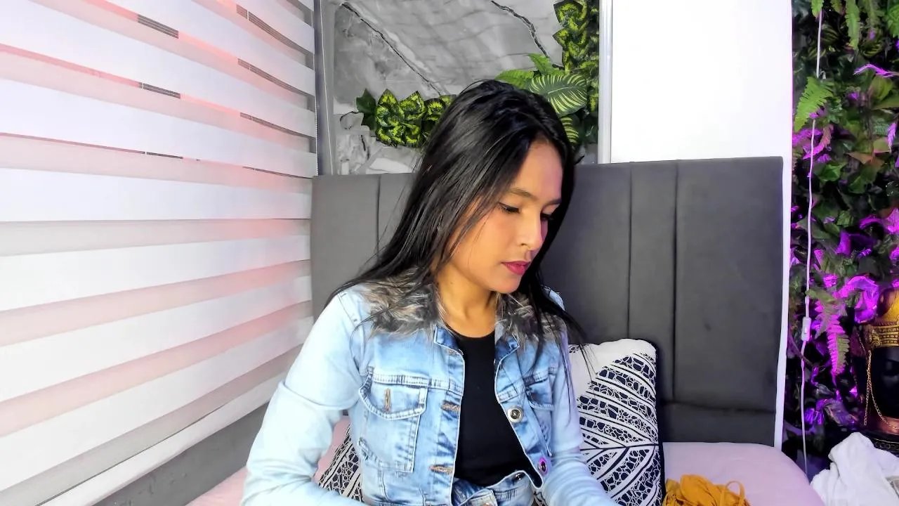 fernanda_liie_ from Cam4