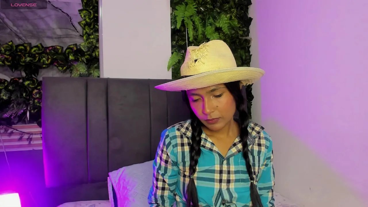 fernanda_liie_ from Cam4